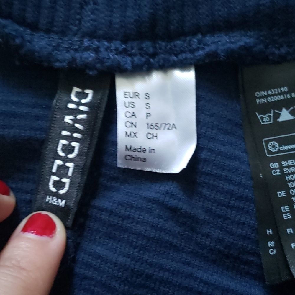 H&M Divided Set   - Picture 6 of 7